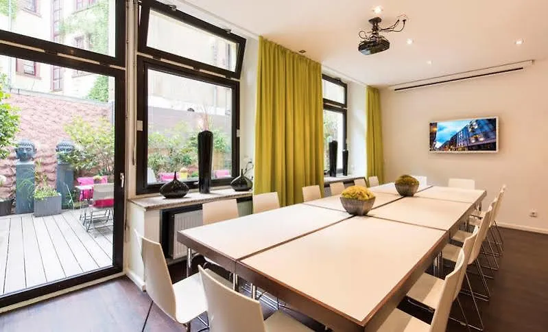 Ambassador Hotel Frankfurt nad Mohanem